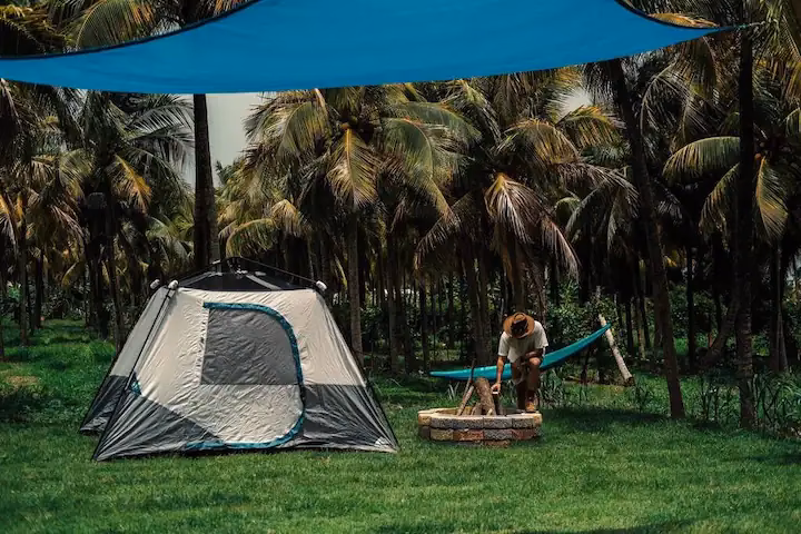 ¿Se puede acampar en propiedad privada?