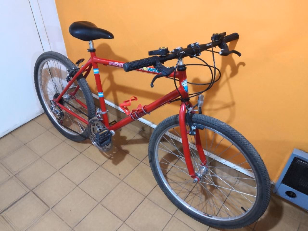 ¿Cuánto peso aguanta una bicicleta R26?
