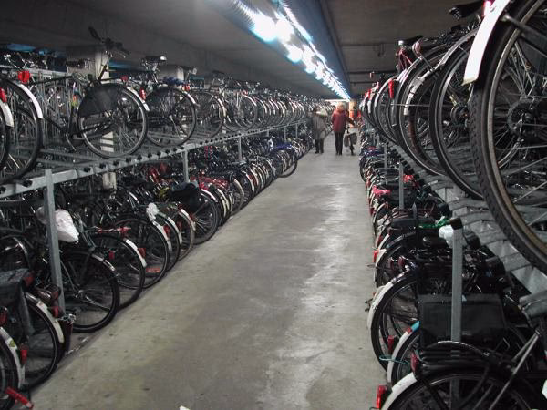 ¿Cómo se les dice a los que hacen trucos con bicicletas?