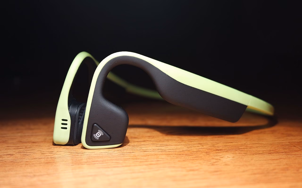 ¿Es legal usar auriculares en bicicleta?