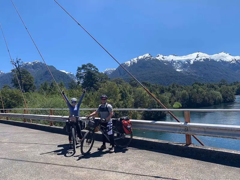 ¿Cómo trasladarse de Bariloche a Esquel?