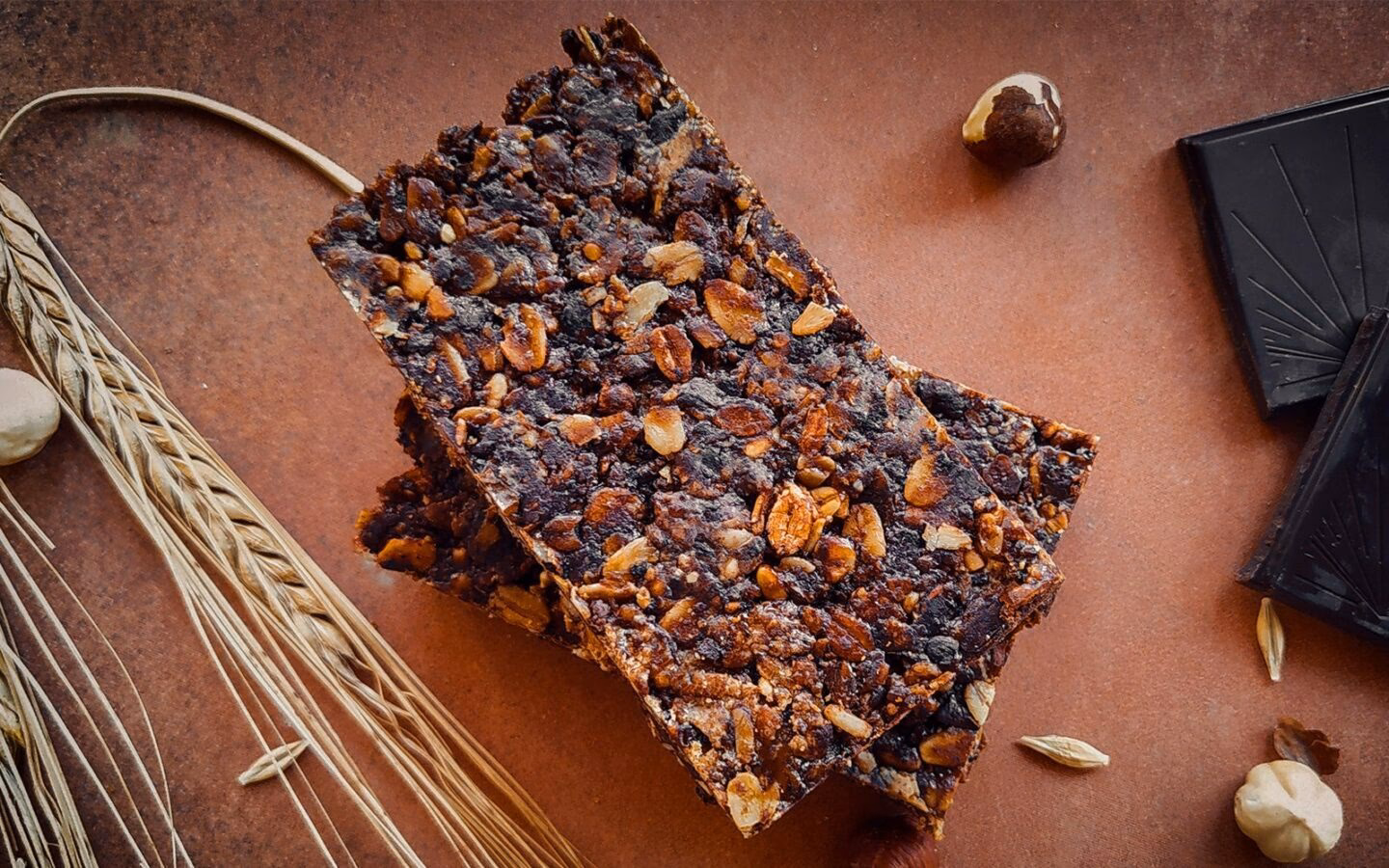 ¿Qué debe contener una barrita energética?