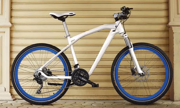 Who makes BMW bicycles?