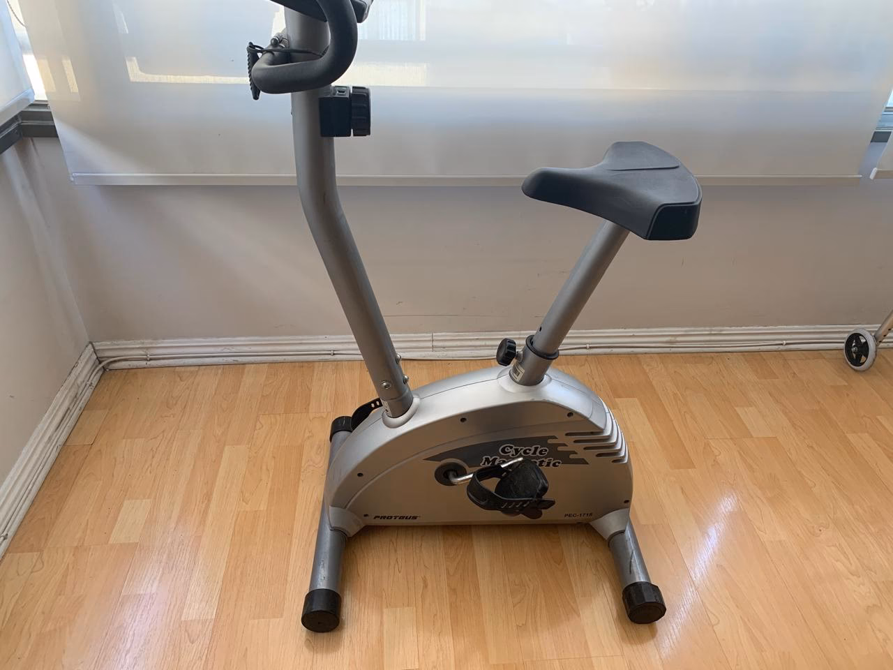 How do I fix the magnetic resistance on my exercise bike?