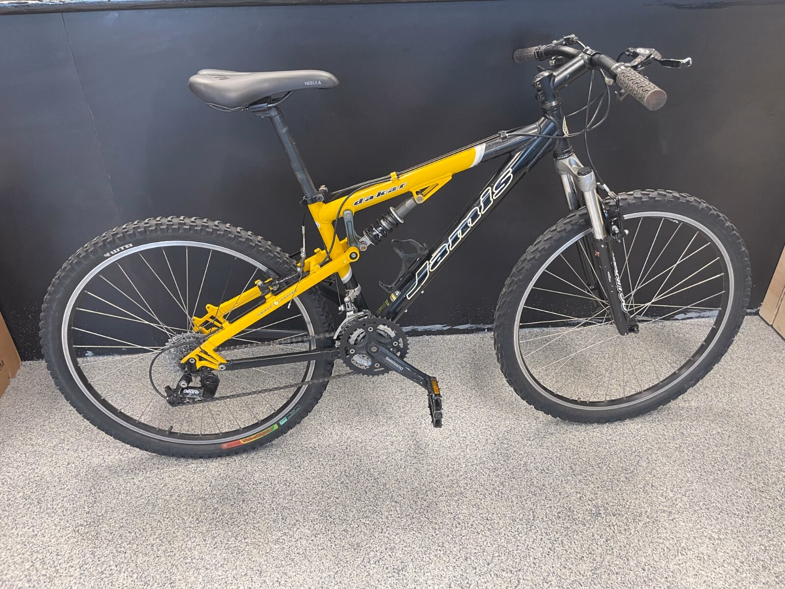 How do I tell what year my Jamis bike is?