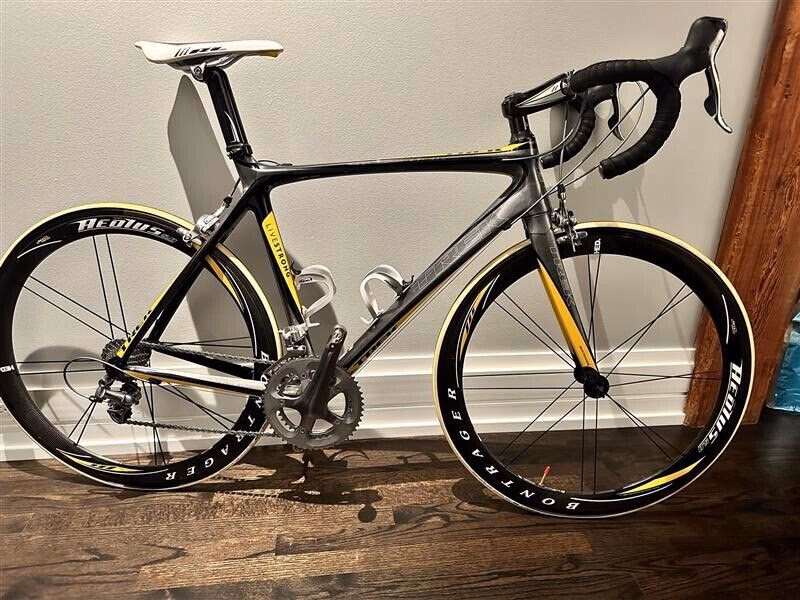 Why did Sheryl Crow dump Lance Armstrong?