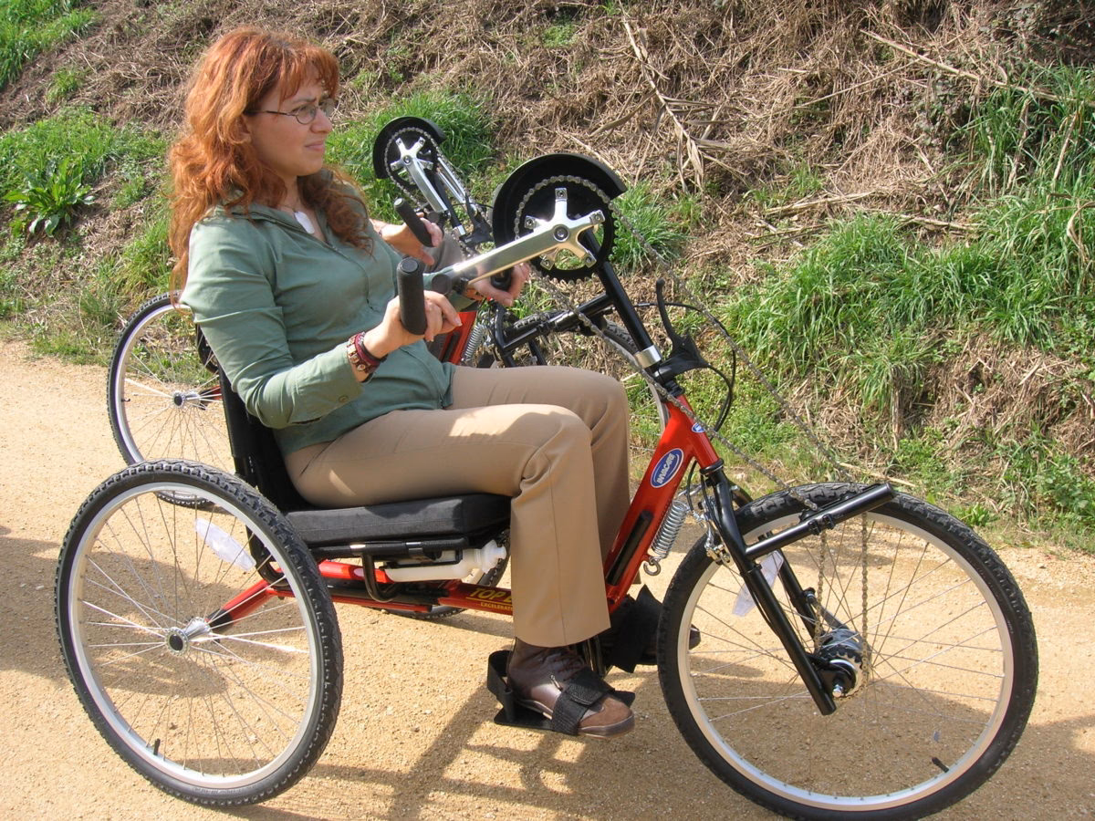 ¿Cómo se llama la bicicleta para discapacitados?