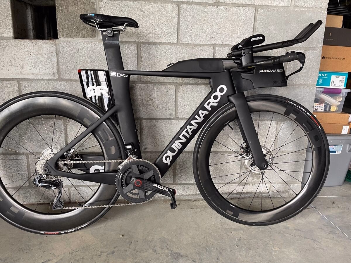 Who makes Quintana Roo bikes?