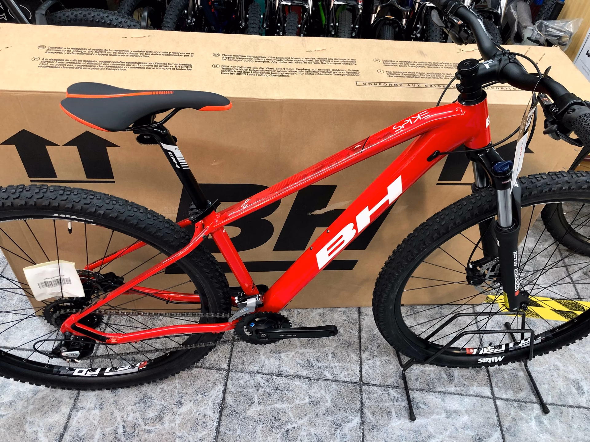 ¿Dónde está la fábrica de bicicletas BH?