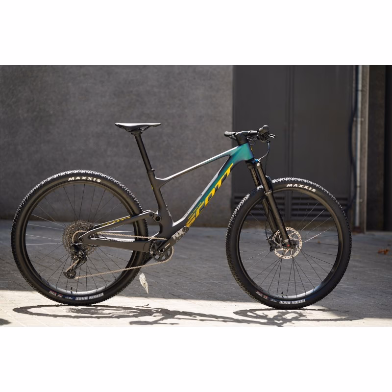 Who is the CEO of Scott bikes?