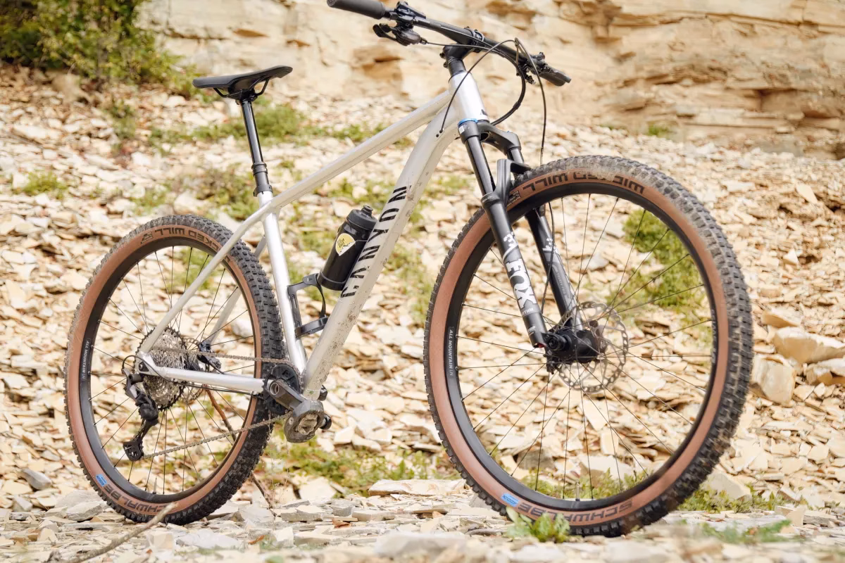 ¿Quién fabrica las bicicletas de carretera Canyon?