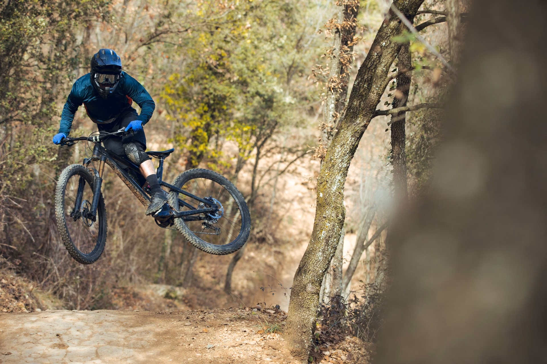 ¿Cómo se llama el deporte que saltan en bicicleta?