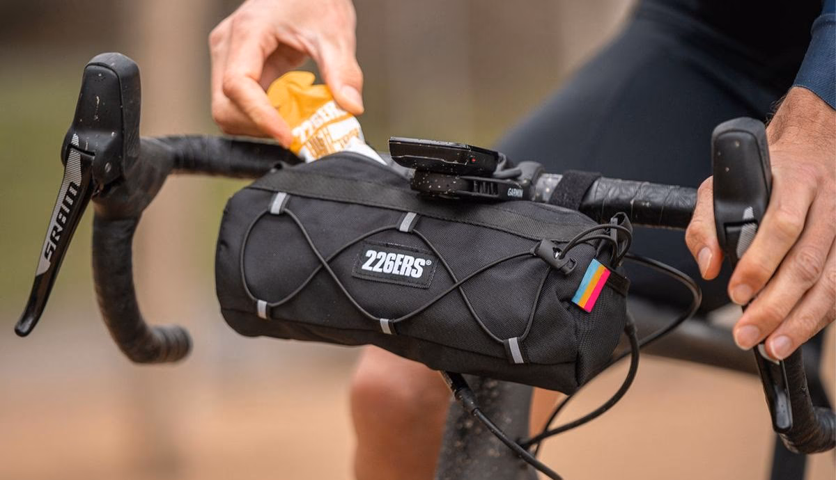 ¿Las bolsas del manillar afectan la dirección?