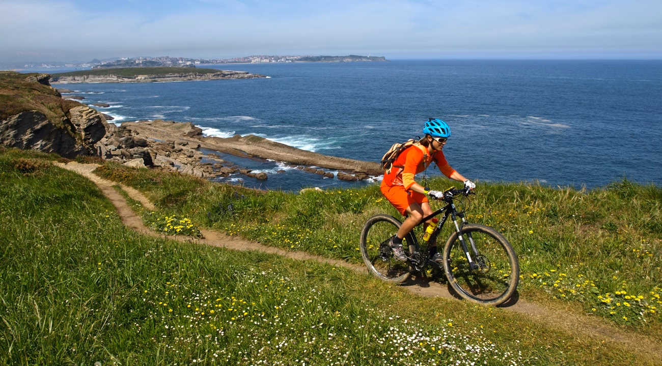 ¿Qué día pasa la vuelta ciclista por Cantabria?
