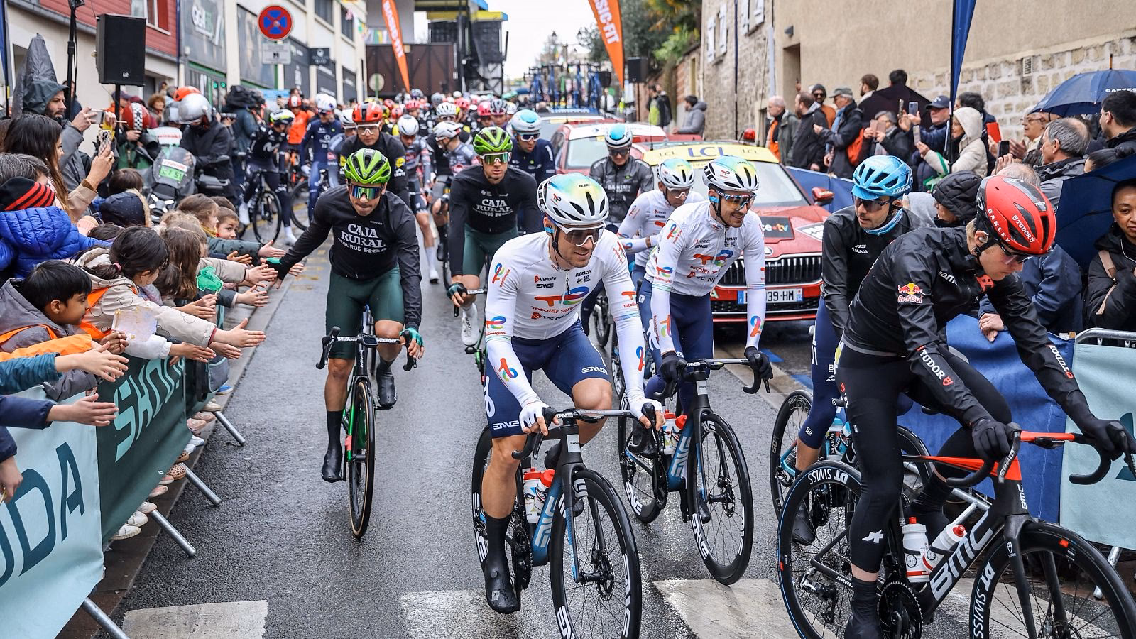 Who won the Paris to Nice cycle race?