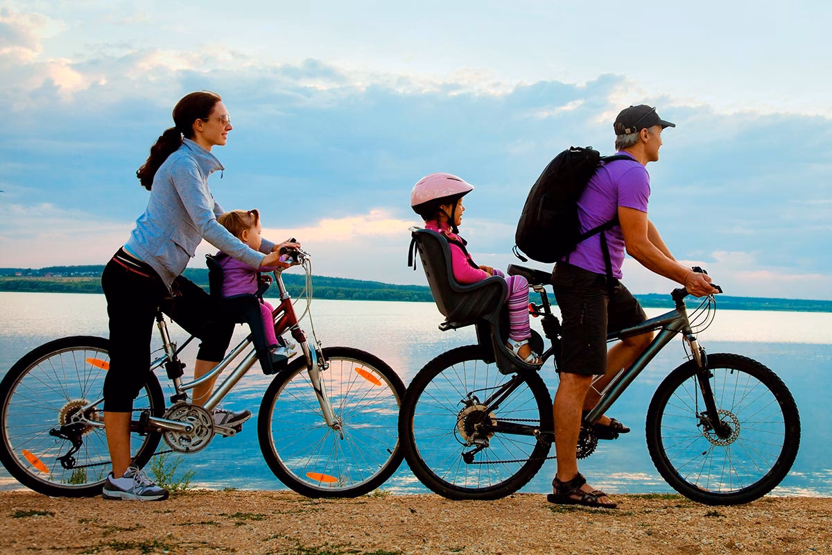 ¿Cómo llevar a otra persona en una bicicleta?