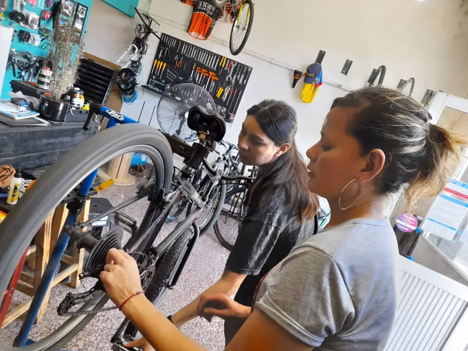 ¿Cuánto gana un reparador de bicicletas?