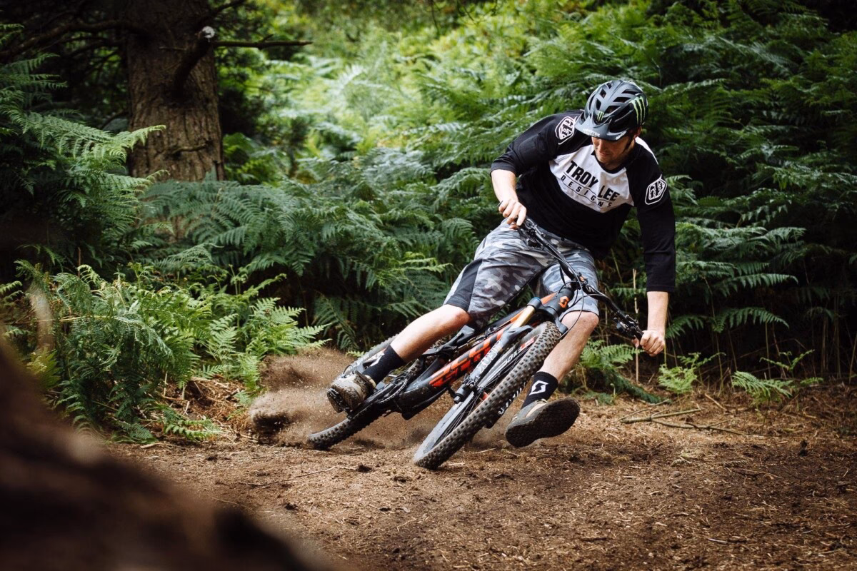 ¿Qué es derrapar en bicicleta?