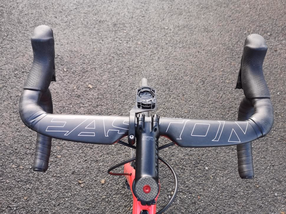 How much does the Easton EC90 Aero weight?