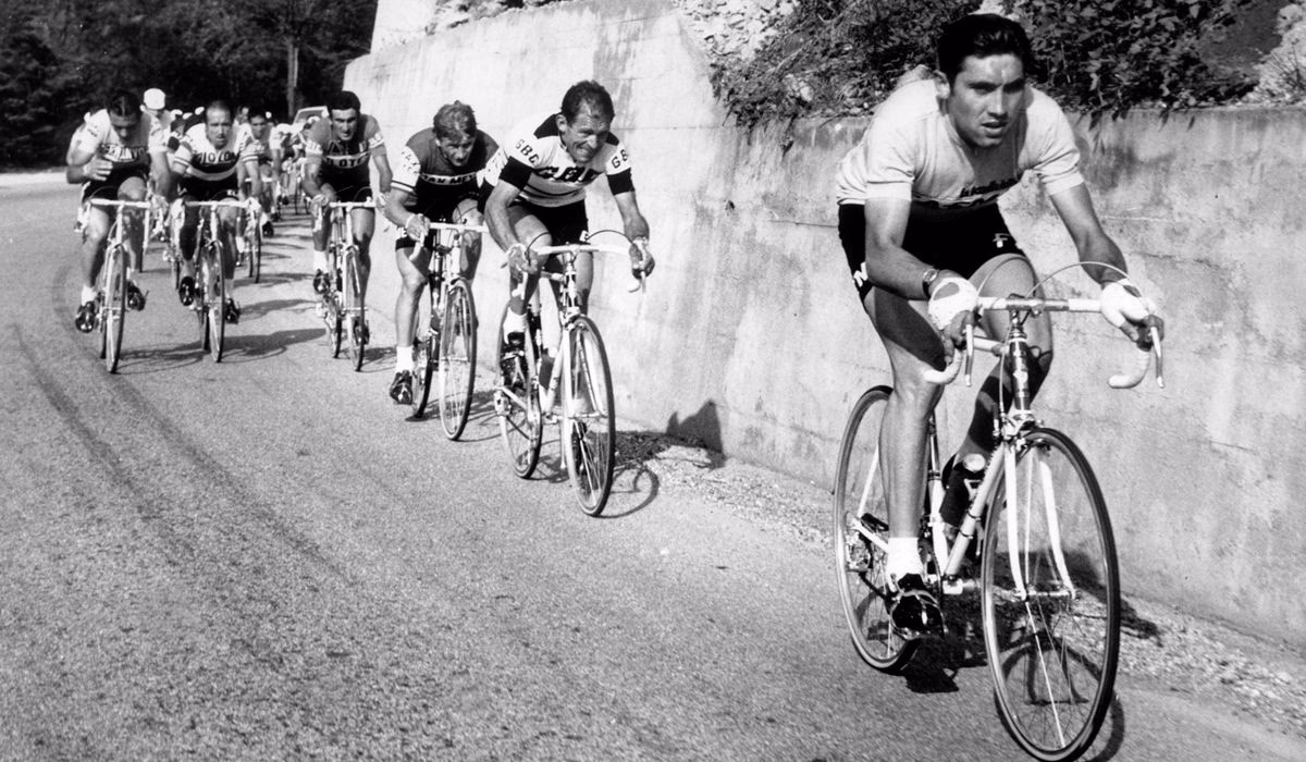 ¿Cuántas victorias tiene Eddy Merckx?