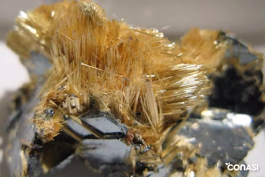 ¿Qué tan ligero es el titanio?