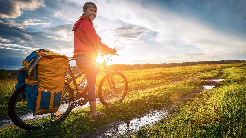 ¿Quién recorre el mundo en bicicleta?