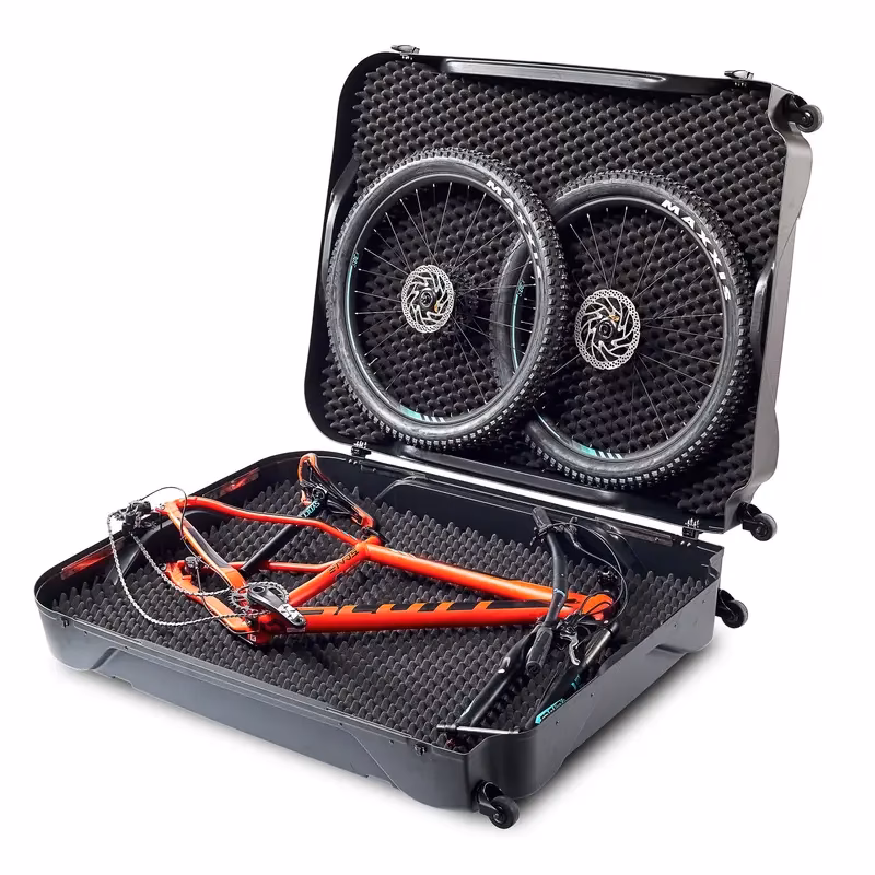 ¿Qué necesito para llevar una bicicleta en avión?