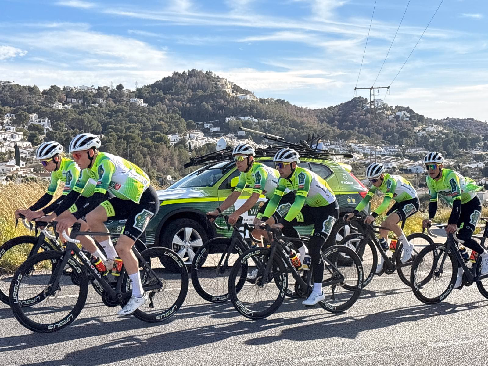 ¿Qué es un equipo ciclista continental?