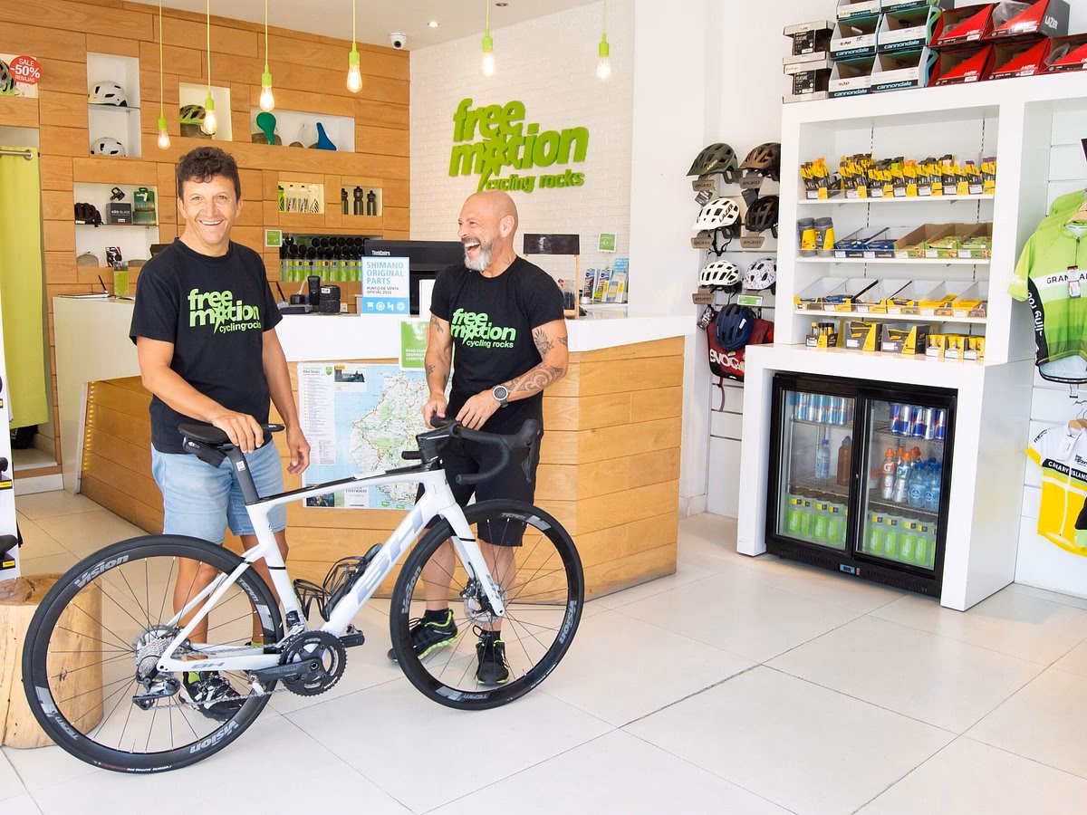 How much is a taxi from Gran Canaria airport to Mogan?