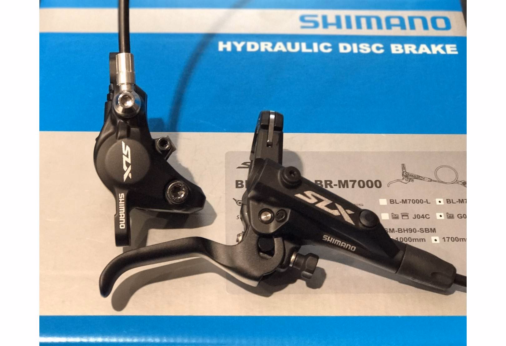 Does Shimano SLX have brakes?
