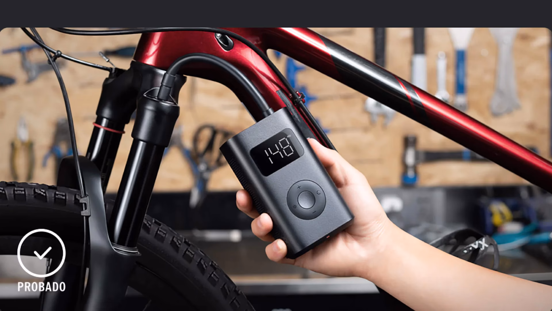 ¿Cuánto tarda en cargarse un inflador eléctrico?