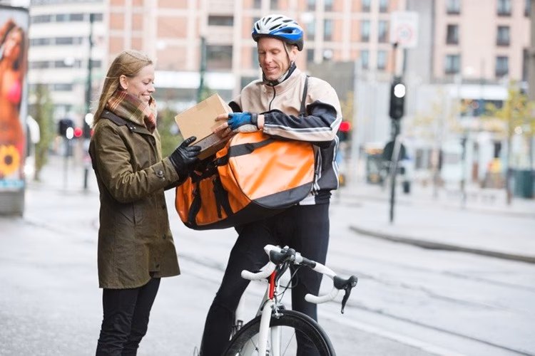 ¿Cuánto gana un mensajero en bicicleta?