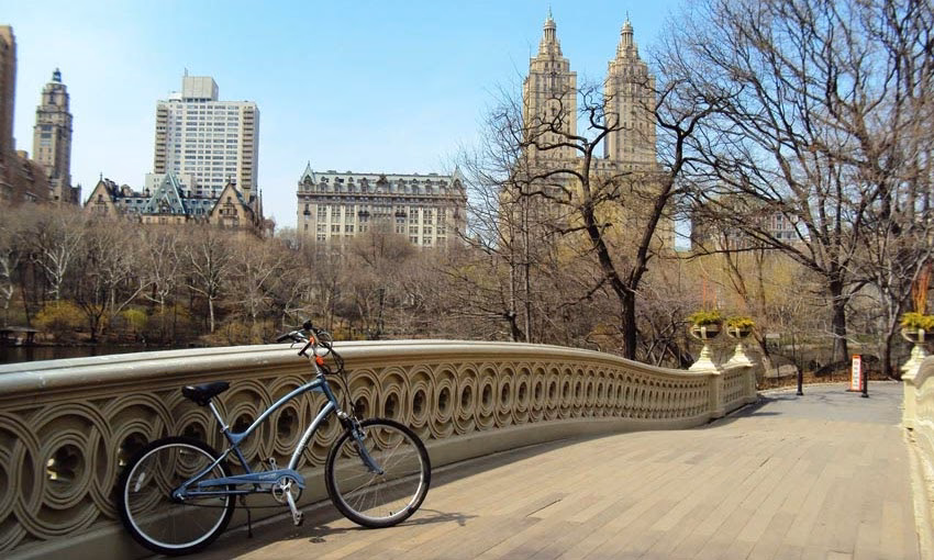 ¿Cuánto tiempo se tarda en recorrer Central Park en bicicleta?