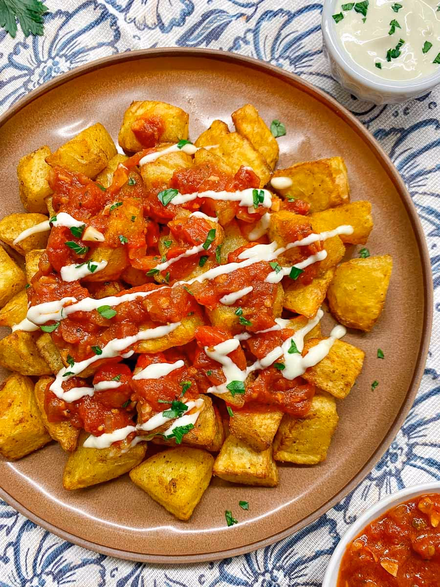 What does patadas mean in English?