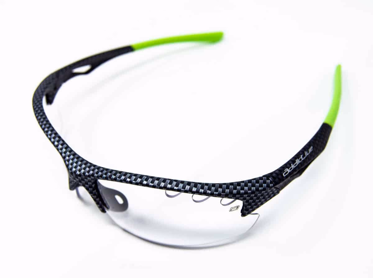 ¿Cómo se llaman los lentes que usan los deportistas?