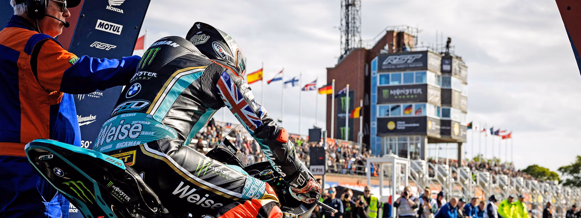 What does TT mean in racing?