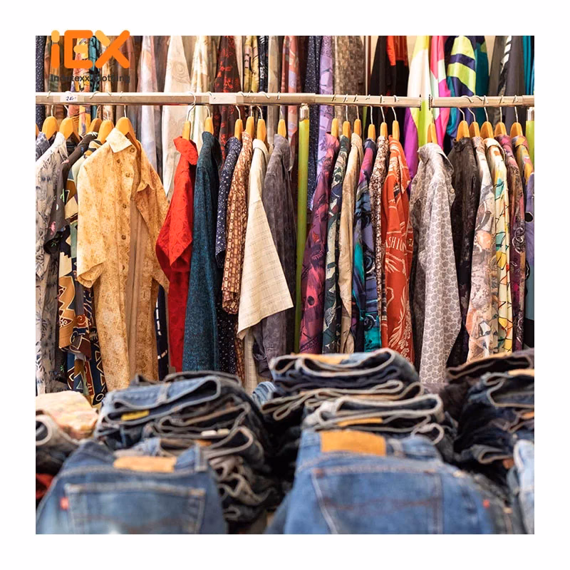 ¿Cómo se llama la moda de usar ropa usada?