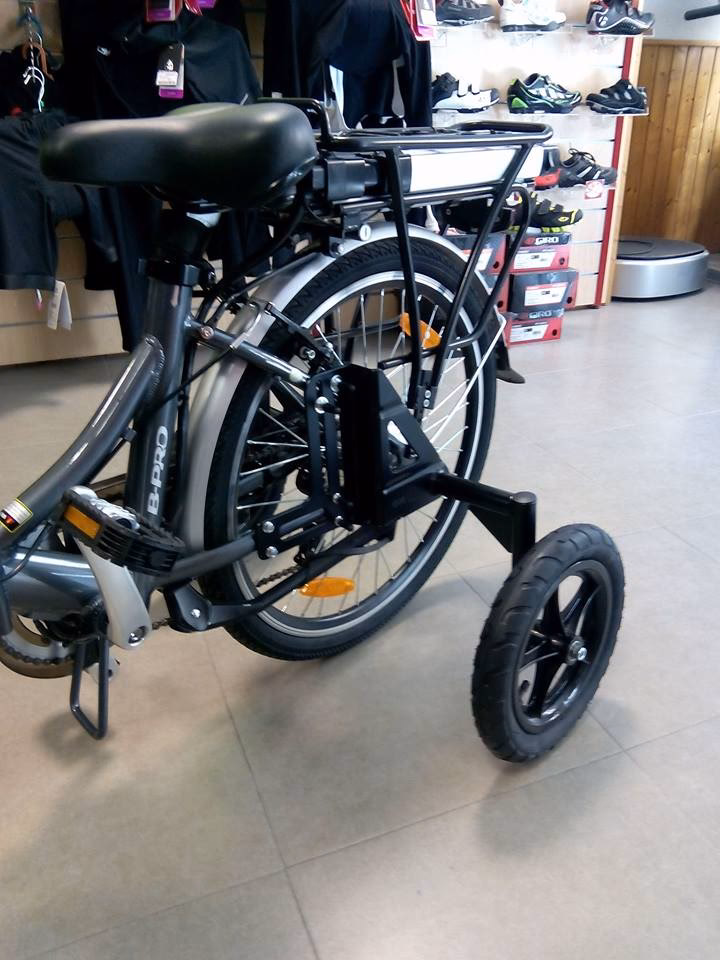 ¿Es seguro andar en bicicleta con una rueda inestable?