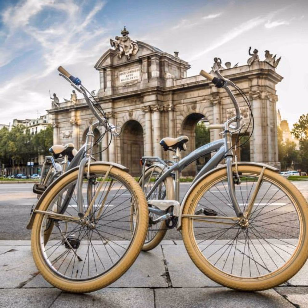 Does Madrid have rental bikes?