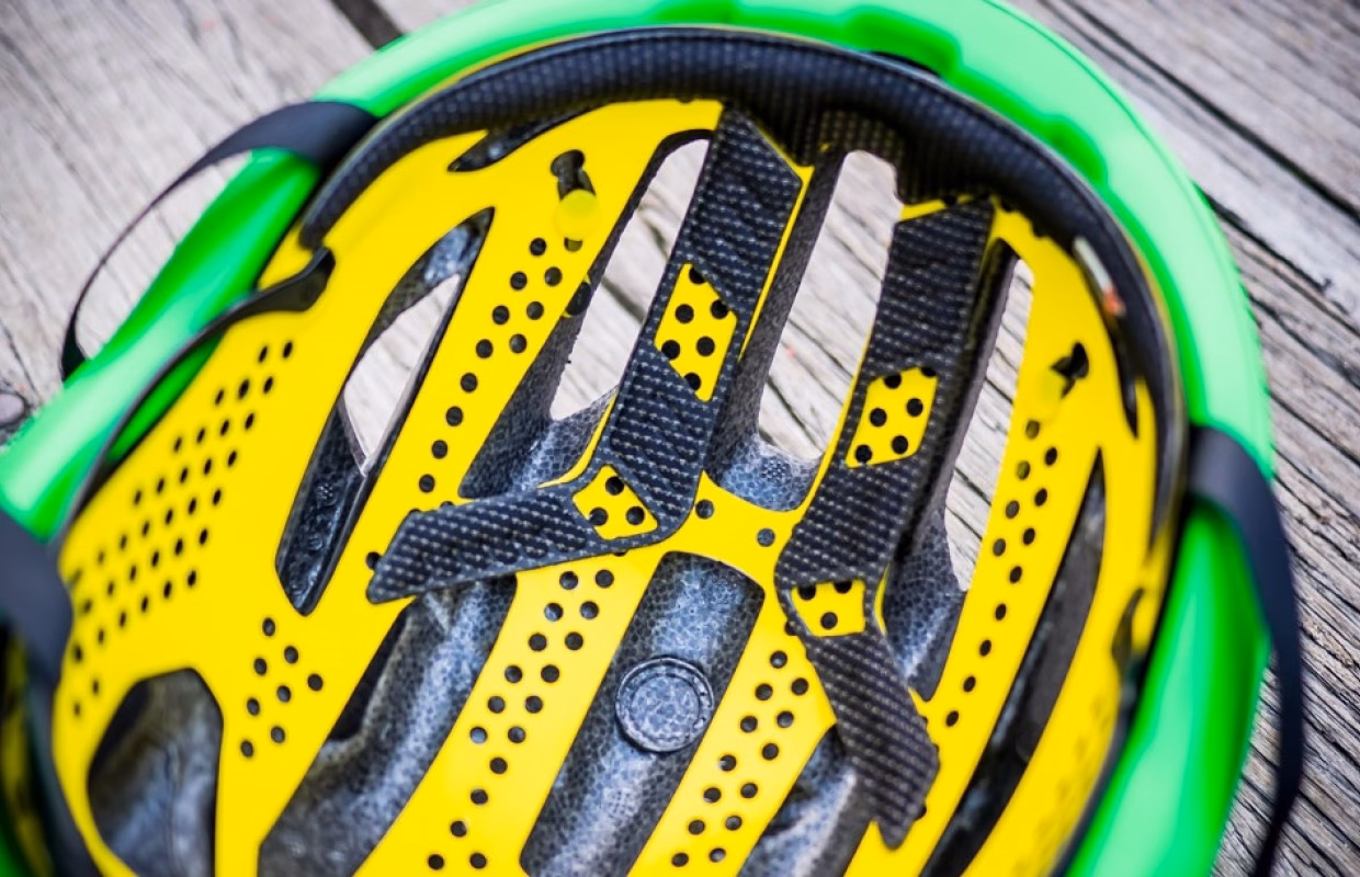 ¿Qué significa MIPS en un casco?