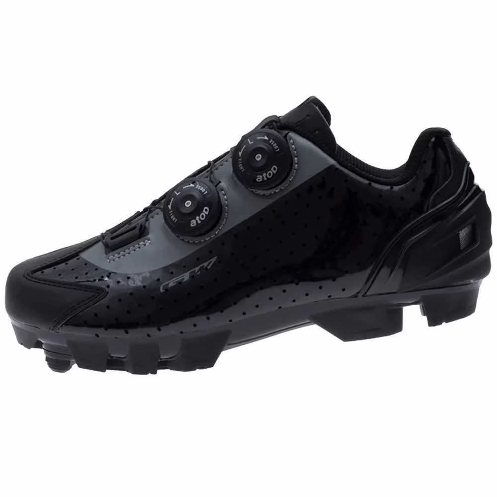 ¿Qué significa M en las zapatillas?