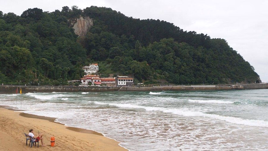 ¿Cómo ir de Santander a Zarautz?